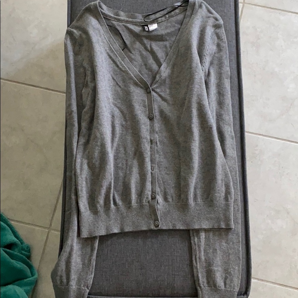 Grey cardigan